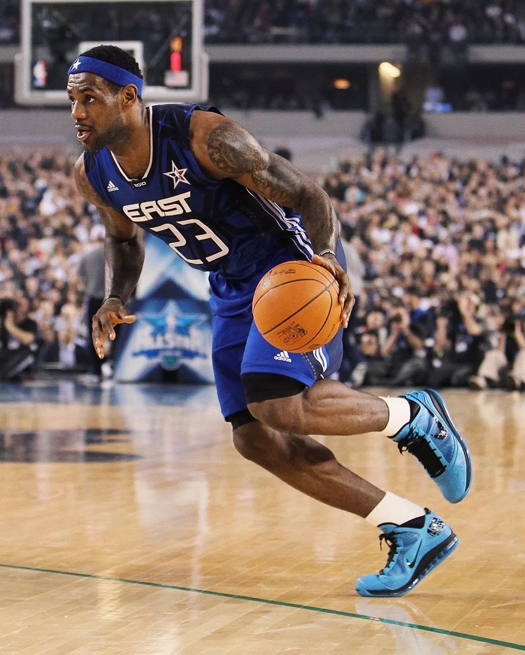 埃贝尔：我们认为穆西亚拉在明年1月份能百分之百投入比赛（埃贝尔：预计穆西亚拉明年一月将完全投入比赛）