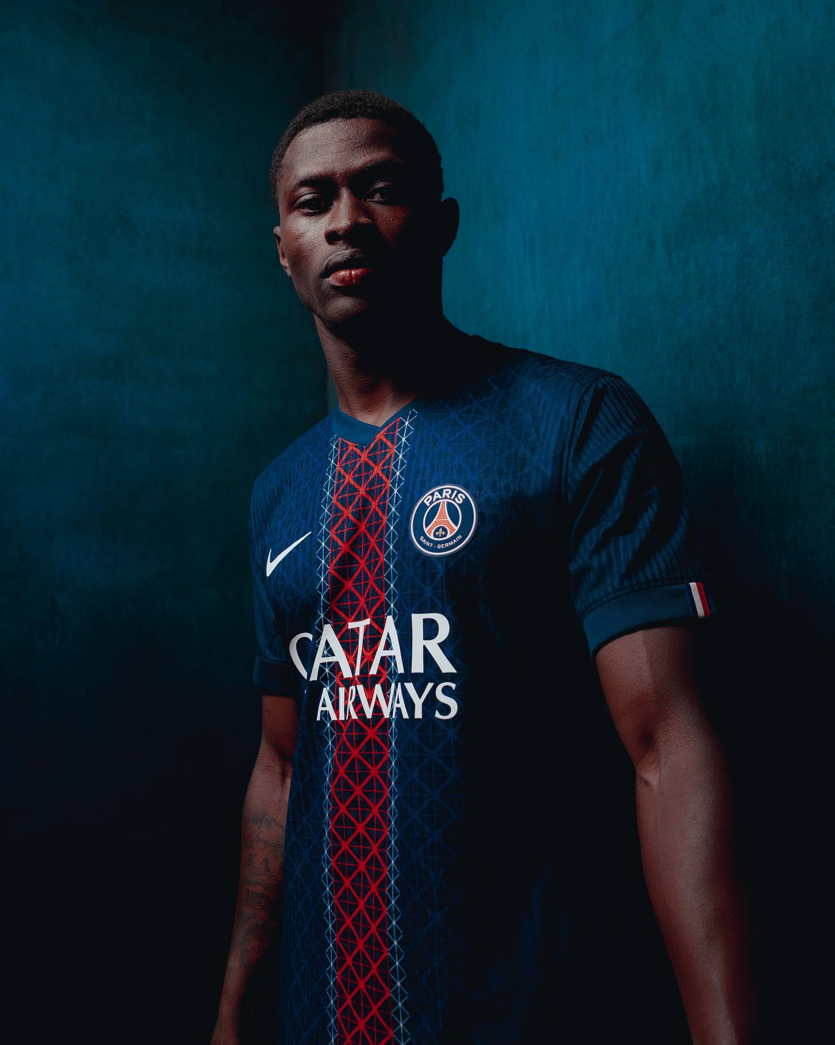 萨内：我会好好表现让纳帅不得不带我上世界杯；孔帕尼是领袖（萨内：要用表现迫使纳格尔斯曼带我征战世界杯，孔帕尼是球队领袖）