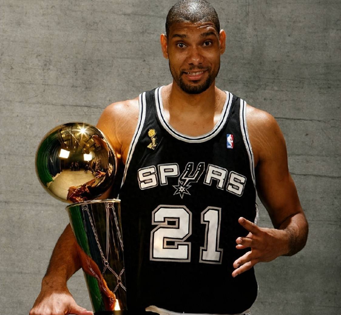 贝纳蒂亚：我和德布劳内谈过，但当时他已接近签约那不勒斯了（贝纳蒂亚：与德布劳内有过对话，但他当时已接近加盟那不勒斯）