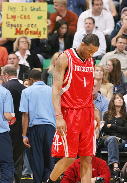 凯恩远射进球飞行速度达到128km／h，为本赛季德甲最快进球（凯恩远射时速128公里，创本赛季德甲最快进球）