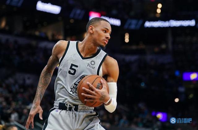 动态下留言 动态下留言